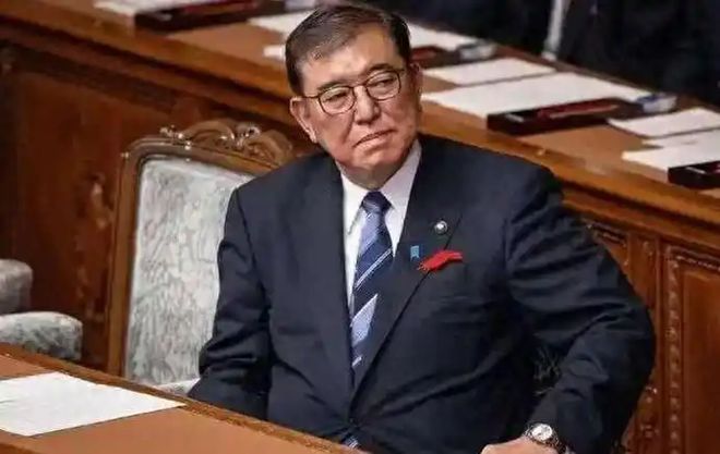唏嘘!前英超冠军连英甲都混不下去了 主帅与球迷互喷:我们踢得挺好